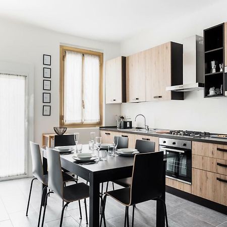 Comfortable Family Group Apartment Via Paruta Mailand Exterior foto